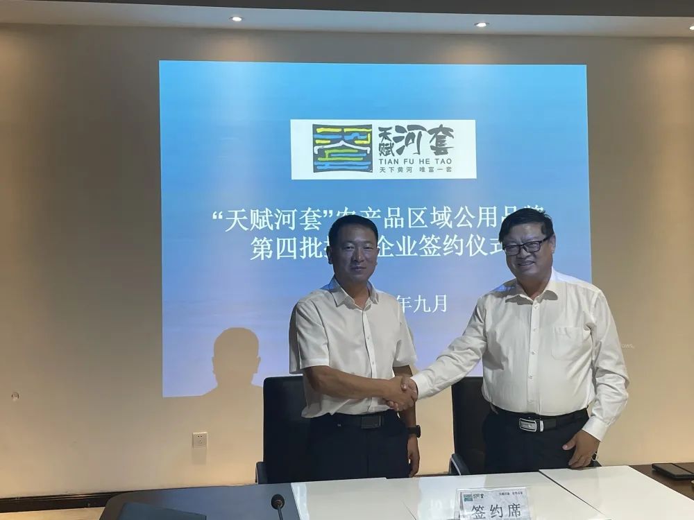 1662710402900042884.jpg 14.jpg