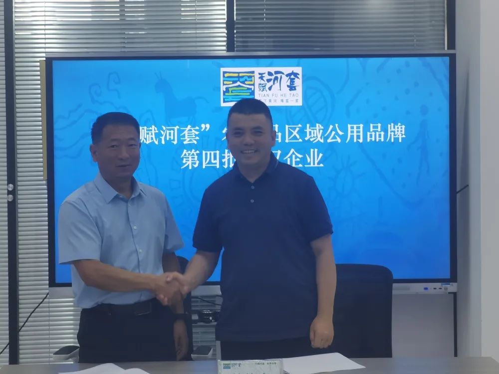 1662710437697011535.jpg 16.jpg