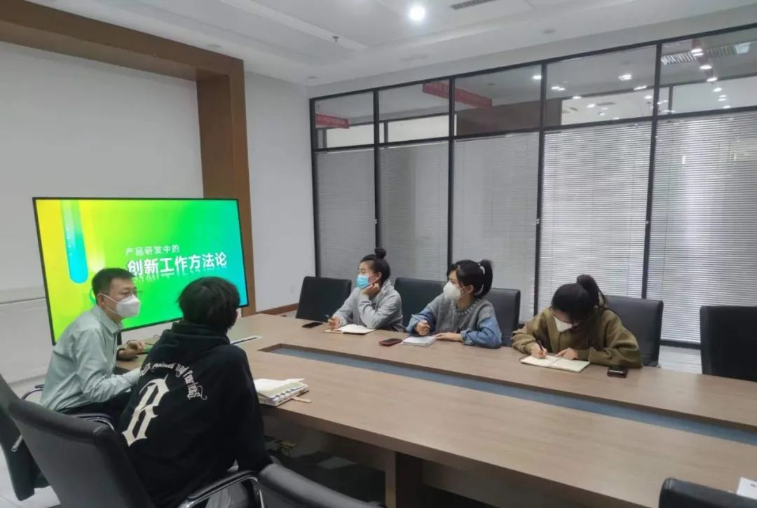 1672236834511006178.jpg 1672235659982.jpg